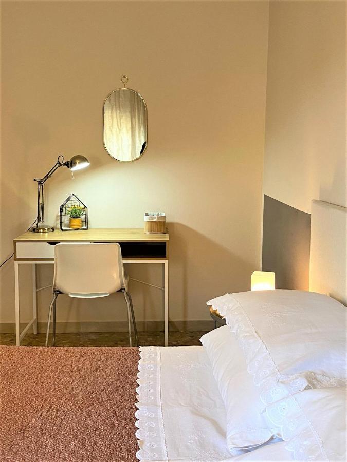 Casa Viola A 900 Mt Dalla Staz. Centrale Pescara Luaran gambar