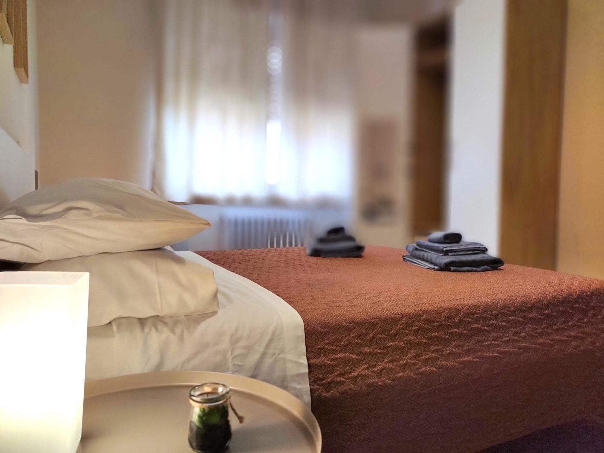 Casa Viola A 900 Mt Dalla Staz. Centrale Pescara Luaran gambar